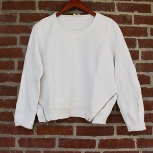 MOTH Quilted White Sweatshirt